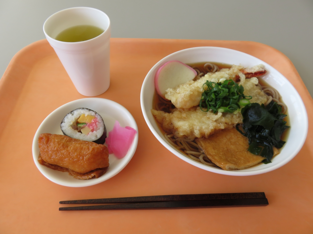 社員食堂 そば定食