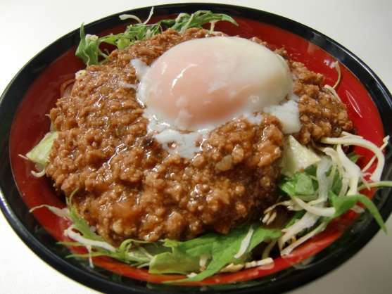 温玉ジャージャー丼